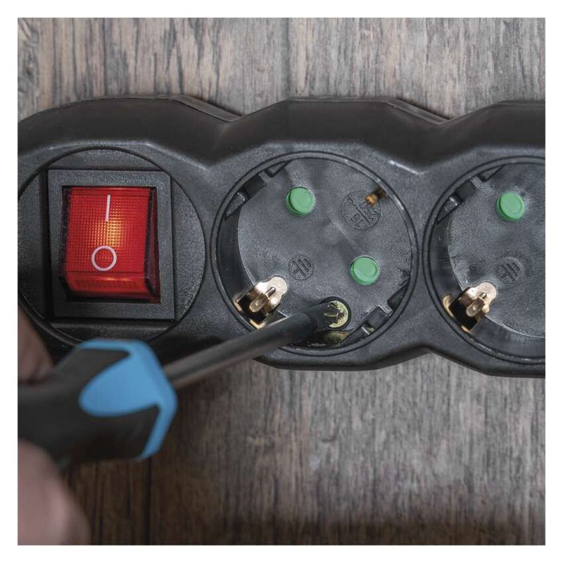 Casa si Gradina - Electrice - Accesorii electrice - Prelungitoare, triple, fise - Prelungitor electric 5m 4x Priza Schucko negru cu protectie copii - Infinity.ro