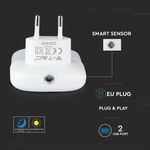Casa si Gradina - Corpuri si surse de iluminat - Veioze si lampi - Lampi de veghe - Lampa de veghe patrata cu senzor si USB, chip Samsung, 0.45W, lumina calda (3000K), 2A, V-TAC - Infinity.ro
