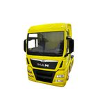 Jucarii, Copii si Bebe - Jucarii si jocuri - Vehicule si jucarii cu telecomanda - Masinute - Macheta cap tractor Man tgx xxl 4x2 galben scara 1/32 Welly - Infinity.ro