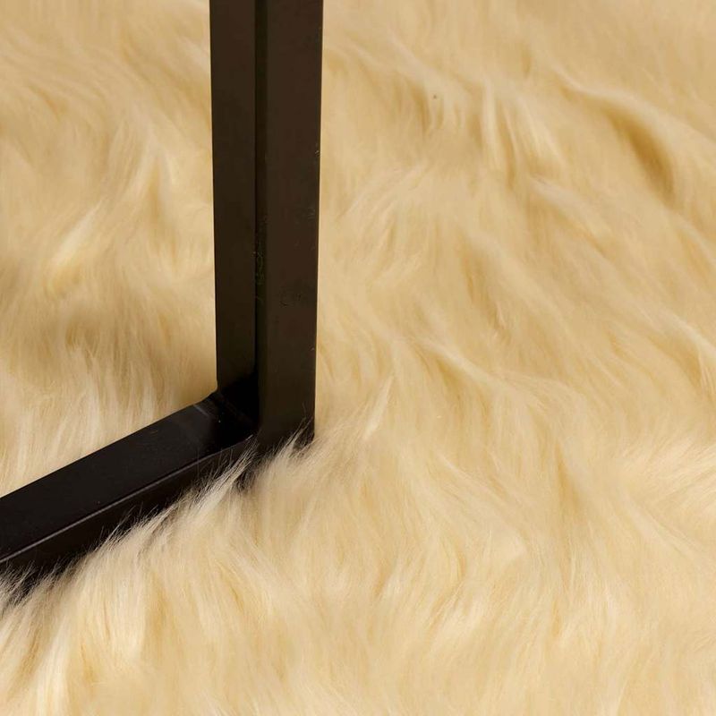 Casa si Gradina - Textile si covoare - Covoare - Covoare casa - Covor Faux din Lana de oaie Crem 80 x 250 cm Poliester - Infinity.ro