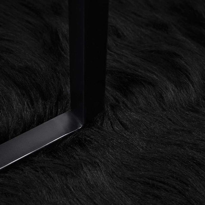 Casa si Gradina - Textile si covoare - Covoare - Covoare casa - Covor Faux din Lana de oaie Negru 60 x 110 cm Poliester - Infinity.ro