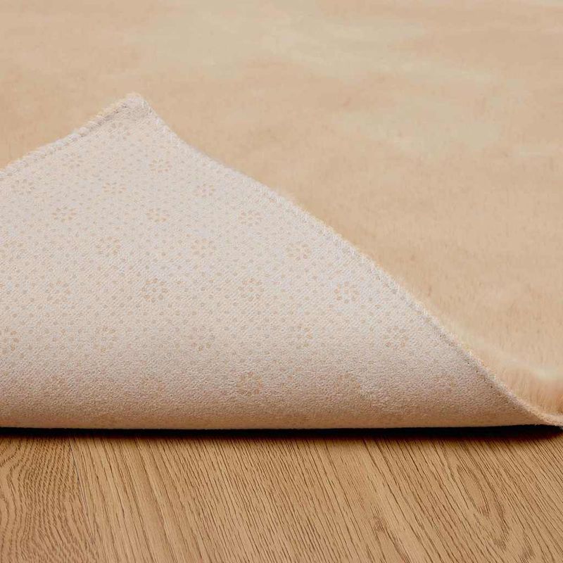 Casa si Gradina - Textile si covoare - Covoare - Covoare casa - Covor din Blana Faux de Iepure Bej 160 x 160 cm Poliester - Infinity.ro