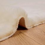 Casa si Gradina - Textile si covoare - Covoare - Covoare casa - Covor din Blana Faux de Iepure Crem 80 x 200 cm Poliester - Infinity.ro