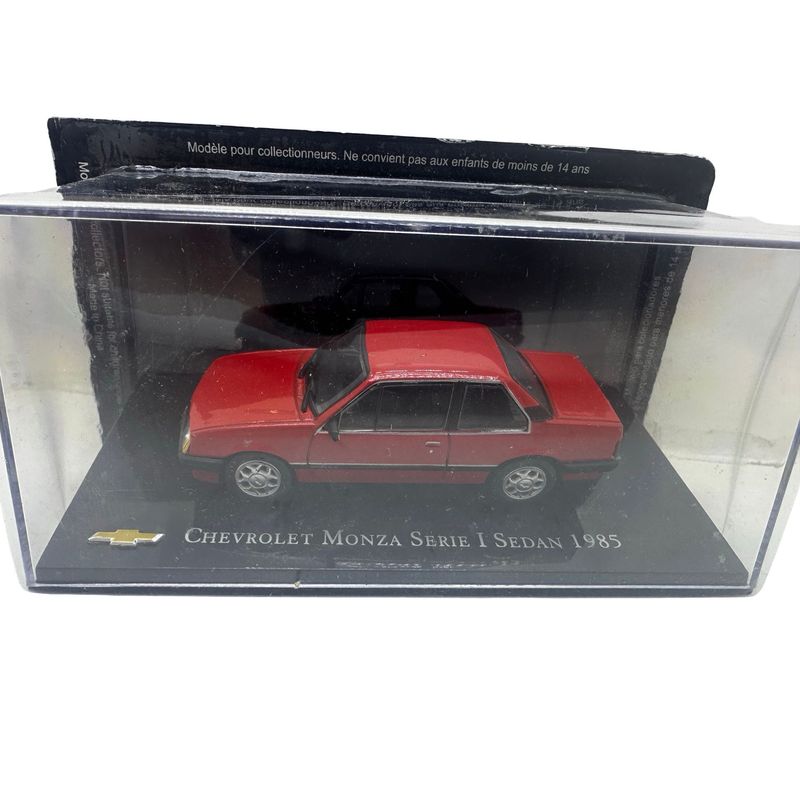Jucarii, Copii si Bebe - Jucarii si jocuri - Vehicule si jucarii cu telecomanda - Masinute - Chevrolet Monza S/R rosu sedan1982 1/43 - Infinity.ro