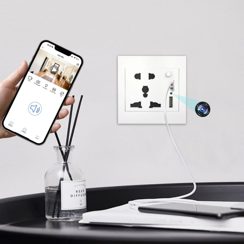Laptop, Telefoane si Tablete - Wearables si gadgeturi - Gadgeturi - Dispozitive spionaj - Camera Spion in Priza Universala de perete iUni PR2, Wi-Fi, Full HD, 2 porturi USB-A, Slot Card MicroSD - Infinity.ro