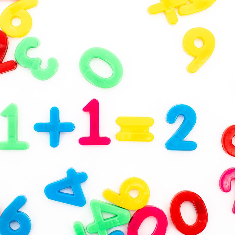 Jucarii, Copii si Bebe - Jucarii si jocuri - Jucarii & jocuri educative - Jocuri si jucarii educative - Maxtar Cifre Magentice - Infinity.ro