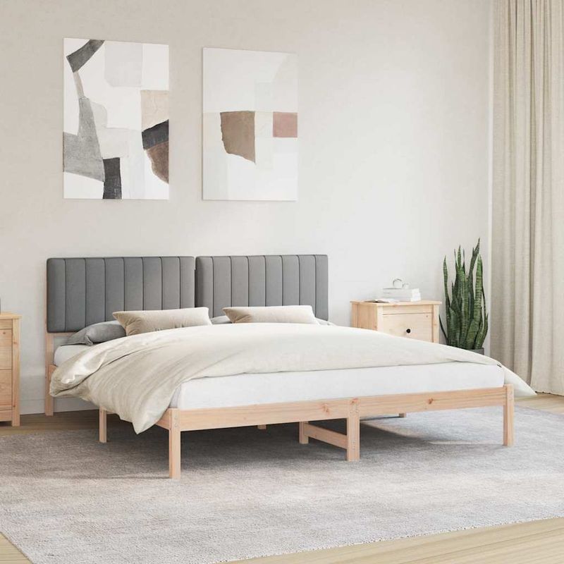 Casa si Gradina - Mobilier - Paturi si accesorii - Paturi - Cadru de pat cu tablie tapitata Gri deschis 180 x 200 cm - Infinity.ro