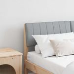 Casa si Gradina - Mobilier - Paturi si accesorii - Accesorii paturi - Tablie de pat tapitata Gri deschis 140 cm Lemn de pin masiv - Infinity.ro