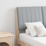 Casa si Gradina - Mobilier - Paturi si accesorii - Accesorii paturi - Tablie de pat tapitata Gri deschis 120 cm Lemn de pin masiv - Infinity.ro