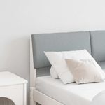 Casa si Gradina - Mobilier - Paturi si accesorii - Accesorii paturi - Tablie de pat tapitata Gri deschis 120 cm Lemn de pin masiv - Infinity.ro