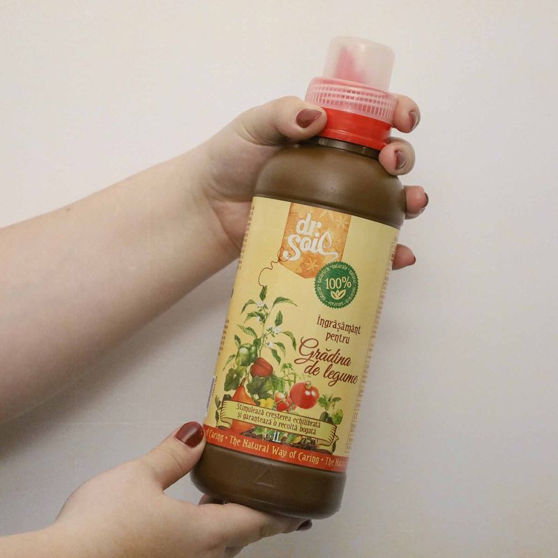 Casa si Gradina - Gradinarit si plante - Intretinere gradina - Pamant flori, ingrasaminte si pesticide - Dr.Soil Ingrasamant organic lichid pentru gradina de legume, 1litru - Infinity.ro