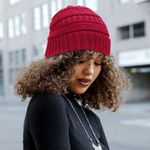 Fashion, accesorii si bijuterii - Femei - Accesorii femei - Caciuli si palarii femei - Fes de iarna cu interior din satin pentru protectia parului - Rosu Bordeaux - Infinity.ro