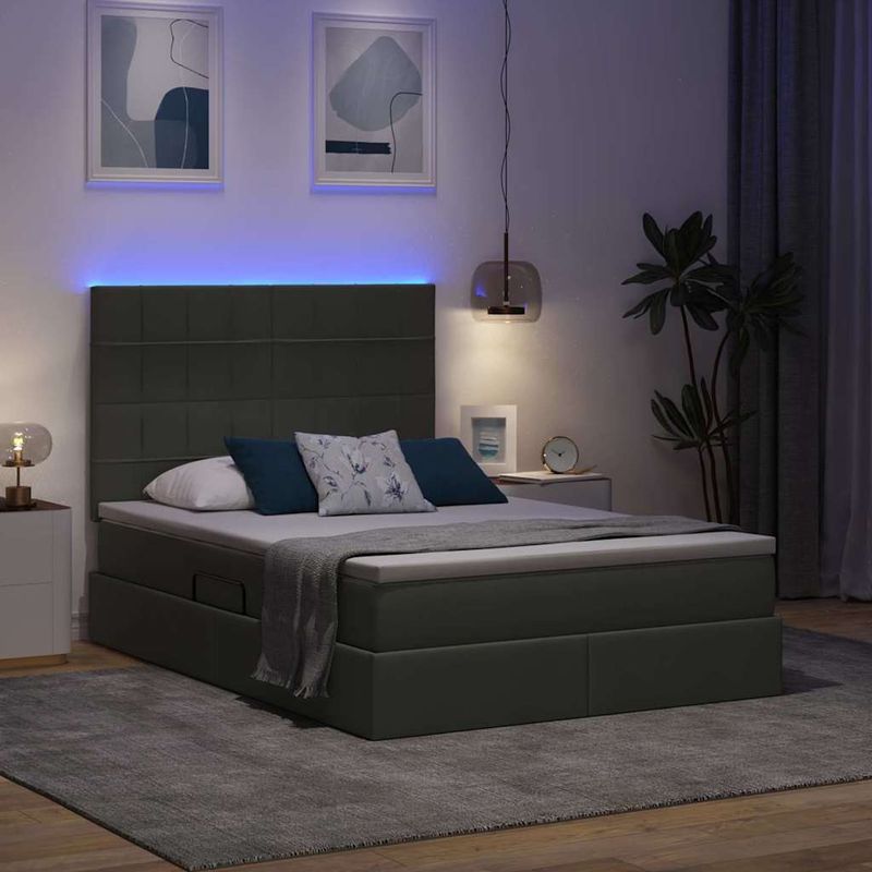 Casa si Gradina - Mobilier - Paturi si accesorii - Paturi - Pat cu lumini cu banda LED Gri inchis 140 x 200 cm tesatura - Infinity.ro