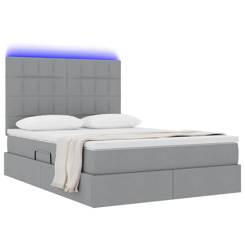 Casa si Gradina - Mobilier - Paturi si accesorii - Paturi - Pat cu lumini cu banda LED Gri deschis 140 x 200 cm tesatura - Infinity.ro