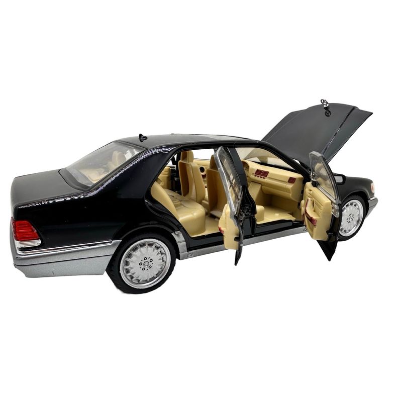 Jucarii, Copii si Bebe - Jucarii si jocuri - Vehicule si jucarii cu telecomanda - Masinute - Macheta Mercedes-Benz W140 S320 Clasa S negru 1:24 metal cu lumini, sunete usi capota si portbagaj deschise - Infinity.ro