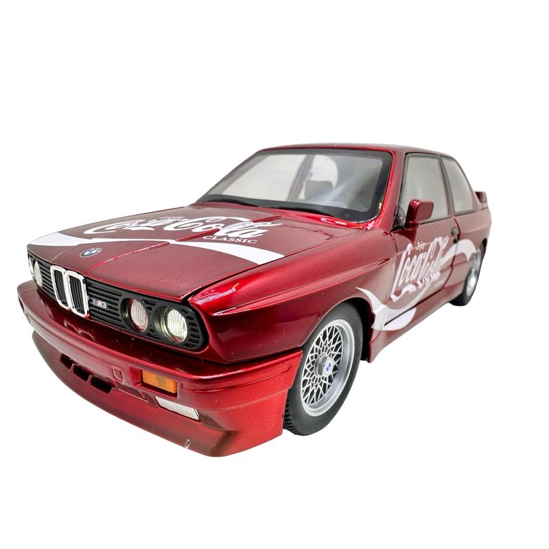 Jucarii, Copii si Bebe - Jucarii si jocuri - Vehicule si jucarii cu telecomanda - Masinute - Macheta BMW E30 M3 Coca-Cola 1:24 replica metal lumini si sunete, deschide usile si capotele - Infinity.ro