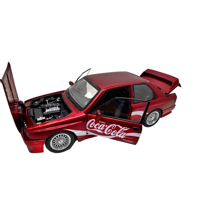 Jucarii, Copii si Bebe - Jucarii si jocuri - Vehicule si jucarii cu telecomanda - Masinute - Macheta BMW E30 M3 Coca-Cola 1:24 replica metal lumini si sunete, deschide usile si capotele - Infinity.ro