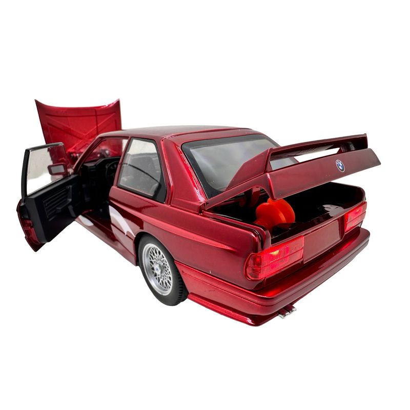 Jucarii, Copii si Bebe - Jucarii si jocuri - Vehicule si jucarii cu telecomanda - Masinute - Macheta BMW E30 M3 Coca-Cola 1:24 replica metal lumini si sunete, deschide usile si capotele - Infinity.ro