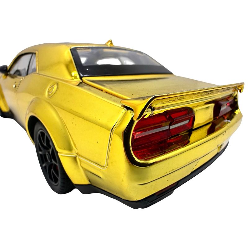 Jucarii, Copii si Bebe - Jucarii si jocuri - Vehicule si jucarii cu telecomanda - Masinute - Macheta Dodge Challenger galben cromat SRT 1:24 replica metal lumini si sunete, usi deschise - Infinity.ro