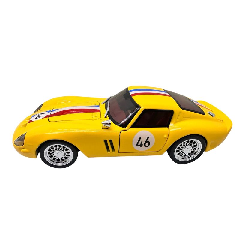 Jucarii, Copii si Bebe - Jucarii si jocuri - Vehicule si jucarii cu telecomanda - Masinute - Macheta clasica de curse Ferrari Dino galben #46, replica metal scara 1:32 cu lumini, sunete si usi deschise - Infinity.ro