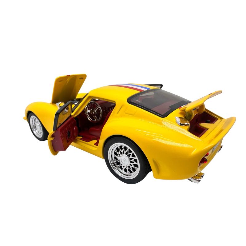 Jucarii, Copii si Bebe - Jucarii si jocuri - Vehicule si jucarii cu telecomanda - Masinute - Macheta clasica de curse Ferrari Dino galben #46, replica metal scara 1:32 cu lumini, sunete si usi deschise - Infinity.ro