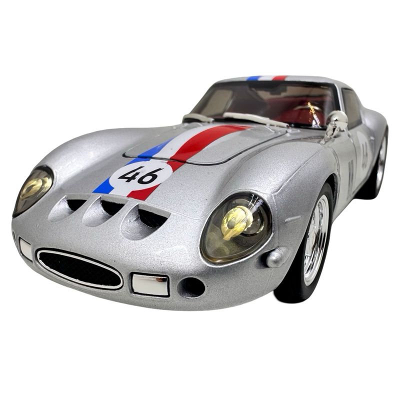 Jucarii, Copii si Bebe - Jucarii si jocuri - Vehicule si jucarii cu telecomanda - Masinute - Macheta clasica de curse Ferrari Dino argintiu #46, replica metal scara 1:32 cu lumini, sunete si usi deschise - Infinity.ro