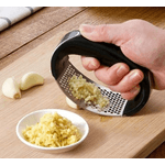 Casa si Gradina - Bucatarie si vesela - Ustensile bucatarie - Prese si storcatoare manuale - Presa Metalica Manuala cu Maner pentru pisat Usturoi, 10.7x5x7cm, THK® - Infinity.ro