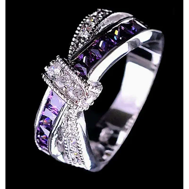 Fashion, accesorii si bijuterii - Femei - Bijuterii femei - Inele femei - Inel Elegant din Argint cu Zirconiu Purpuriu - 9 - Infinity.ro