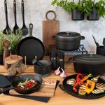 Casa si Gradina - Bucatarie si vesela - Vase pentru gatit - Oale si cratite - Oala cu capac AMBITION Iron, 20cm, 2.2L, fonta, inductie - Infinity.ro