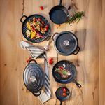 Casa si Gradina - Bucatarie si vesela - Vase pentru gatit - Oale si cratite - Oala cu capac AMBITION Iron, 20cm, 2.2L, fonta, inductie - Infinity.ro