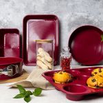 Casa si Gradina - Bucatarie si vesela - Vase pentru gatit - Tavi copt - Tava briose AMBITION Noel, 12 portii, invelis non-stick - Infinity.ro