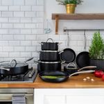 Casa si Gradina - Bucatarie si vesela - Vase pentru gatit - Tigai si seturi - Tigaie universala AMBITION Ribs, 28cm, invelis Qualum Basic, inductie - Infinity.ro