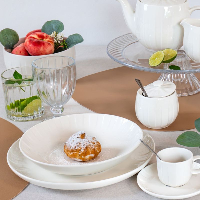 Casa si Gradina - Bucatarie si vesela - Vesela si tacamuri - Platouri de bucatarie - Platou oval AMBITION Ligne, 30x22.5cm, portelan, alb - Infinity.ro