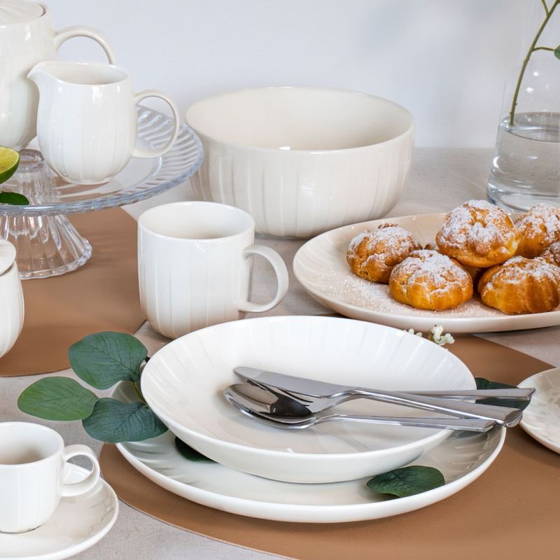 Casa si Gradina - Bucatarie si vesela - Vesela si tacamuri - Platouri de bucatarie - Platou oval AMBITION Ligne, 30x22.5cm, portelan, alb - Infinity.ro