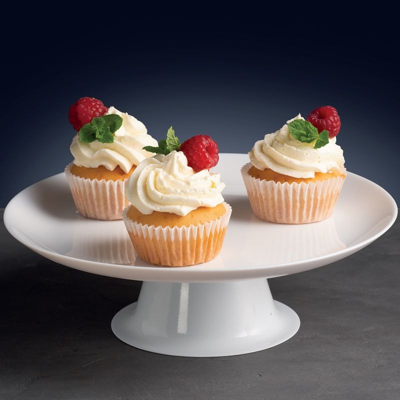 Casa si Gradina - Bucatarie si vesela - Vesela si tacamuri - Platouri de bucatarie - Platou tort/desert cu talpa AMBITION Lily, 32cm, sticla opal, alb - Infinity.ro