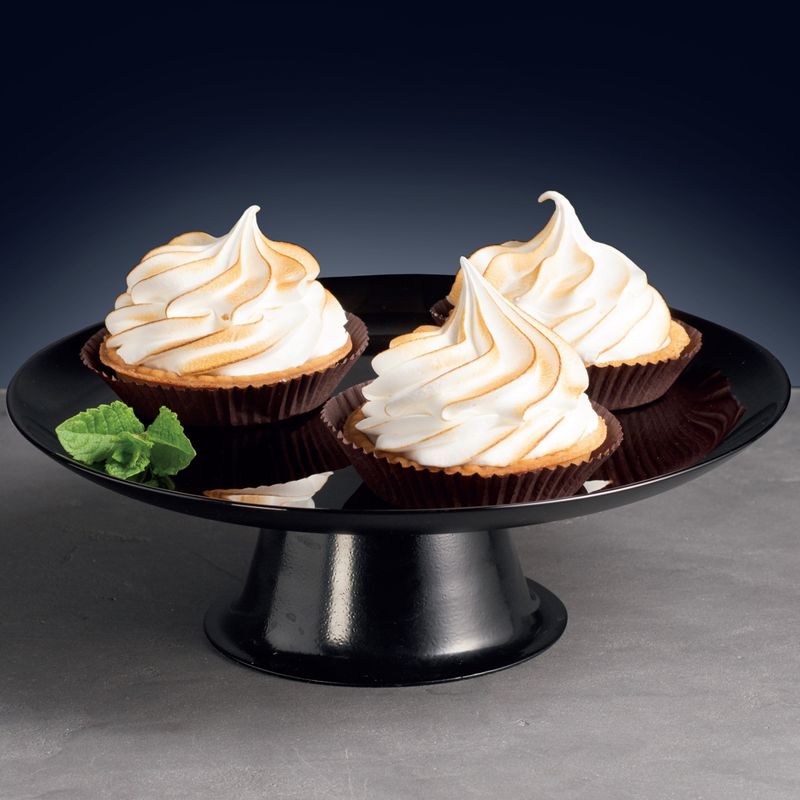 Casa si Gradina - Bucatarie si vesela - Vesela si tacamuri - Platouri de bucatarie - Platou tort/desert cu talpa AMBITION Lily, 32cm, sticla opal, negru - Infinity.ro