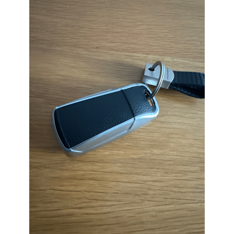 Auto si Moto - Electrice auto - Alte accesorii electrice auto - Husa pentru cheie Audi A4 B9 A5 A6L A6 S4 S5 S7 8W Q7 4M Q5 TT TTS RS 2016 2017 - Infinity.ro