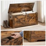 Casa si Gradina - Gradina si terasa - Mobilier exterior - Dulapuri si lazi depozitare exterior - Banca de depozitare tip cufar, cu 2 balamale de siguranta, stil hambar, 40x100x46cm, maro rustic - Infinity.ro