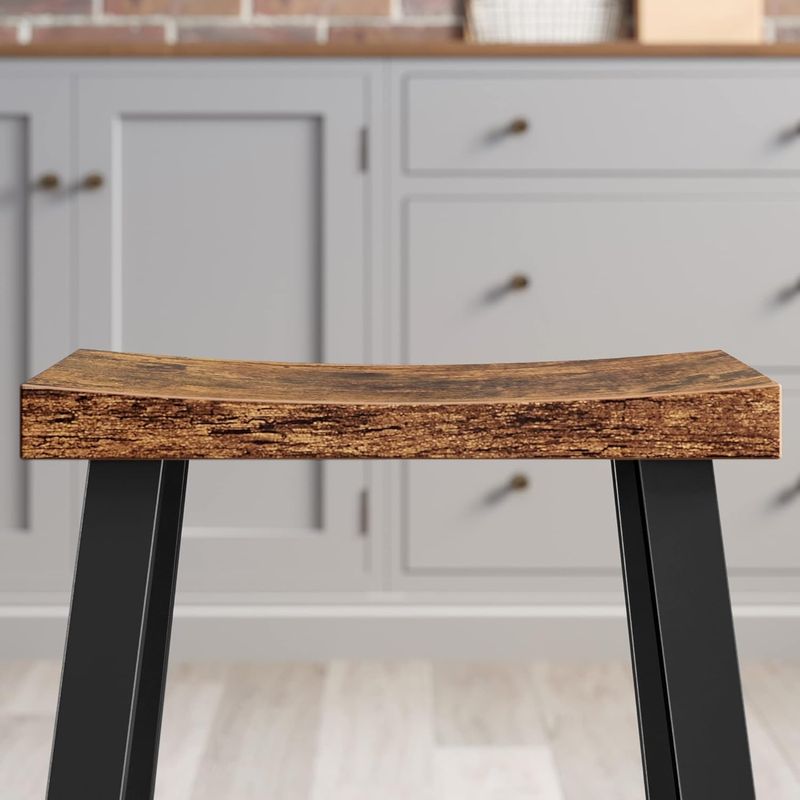 Casa si Gradina - Mobilier - Scaune si fotolii - Scaune - Set 2 scaune bar cu sezut curbat, cadru metalic, 46x33x60 cm, maro rustic - Infinity.ro