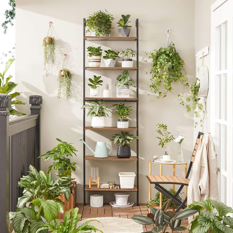 Casa si Gradina - Mobilier - Biblioteci si rafturi - Biblioteci - Etajera tip scara 6 rafturi, PAL si cadru metalic, 60x30x205 cm, maro rustic - Infinity.ro