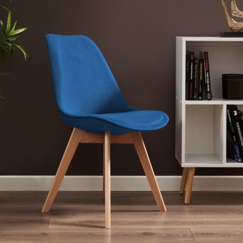 Casa si Gradina - Mobilier - Scaune si fotolii - Scaune - Scaun dining tapitat, BARI, Jumi, din catifea bleumarin si picioare lemn de fag - Infinity.ro