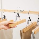 Casa si Gradina - Mobilier - Organizare si depozitare - Umerase si valeti - Set de 12 umerase din lemn pentru pantaloni, carlig antiderapant rotativ, 25cm, natural - Infinity.ro