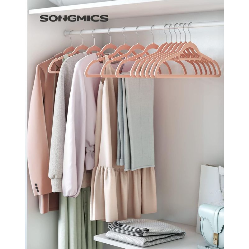 Casa si Gradina - Mobilier - Organizare si depozitare - Umerase si valeti - Set de 50 de umerase pentru haine, anti-alunecare cu catifea, bara de cravata si carlig pivotant, 43,5 cm, roz deschis - Infinity.ro