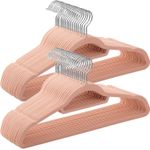 Casa si Gradina - Mobilier - Organizare si depozitare - Umerase si valeti - Set de 50 de umerase pentru haine, anti-alunecare cu catifea, bara de cravata si carlig pivotant, 43,5 cm, roz deschis - Infinity.ro