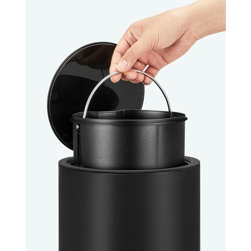 Casa si Gradina - Mobilier - Organizare si depozitare - Cosuri de gunoi - Cos de gunoi pentru baie, cu pedala si soft-close, 3 litri, negru - Infinity.ro