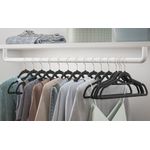 Casa si Gradina - Mobilier - Organizare si depozitare - Umerase si valeti - Set de 20 de umerase pentru haine, anti-alunecare cu catifea, bara de cravata si carlig pivotant, 43,5 cm, negru - Infinity.ro