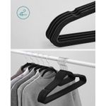 Casa si Gradina - Mobilier - Organizare si depozitare - Umerase si valeti - Set de 20 de umerase pentru haine, anti-alunecare cu catifea, bara de cravata si carlig pivotant, 43,5 cm, negru - Infinity.ro