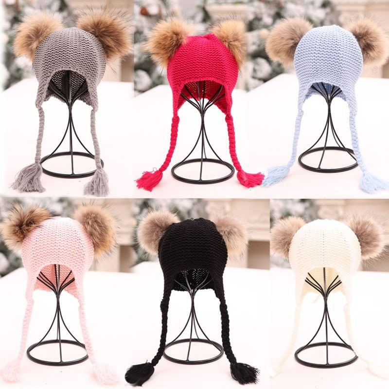 Fashion, accesorii si bijuterii - Copii - Accesorii copii - Caciuli si palarii copii - Caciulita Eva cu 2 pampoane Drool (Culoare: Negru) - Infinity.ro