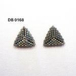 Fashion, accesorii si bijuterii - Femei - Bijuterii femei - Cercei femei - Cercei Triunghi Gri - Infinity.ro