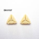 Fashion, accesorii si bijuterii - Femei - Bijuterii femei - Cercei femei - Cercei Triunghi Crem - Infinity.ro